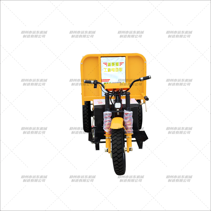 三开门方斗三轮车(图3) 三开门方斗三轮车(图3)